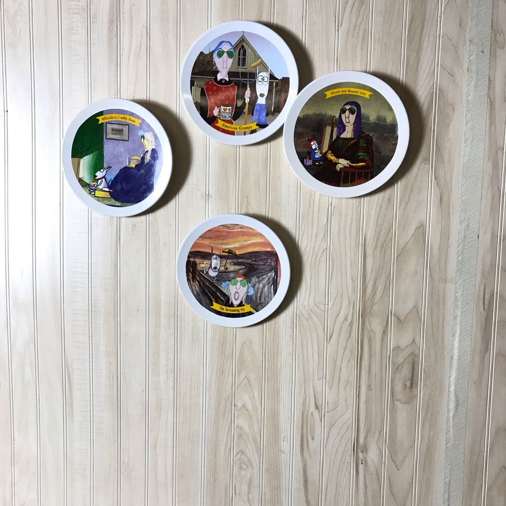 Decorative plates by hallmark